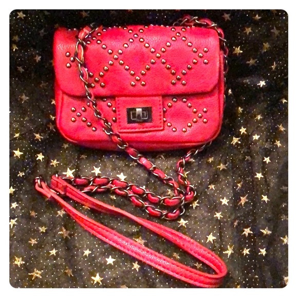 Forever 21 Handbags - Small Red Crossbody Bag with Gunmetal Chain Forever 21 Handbags - Small Red Crossbody Bag with Gunmetal Chain
